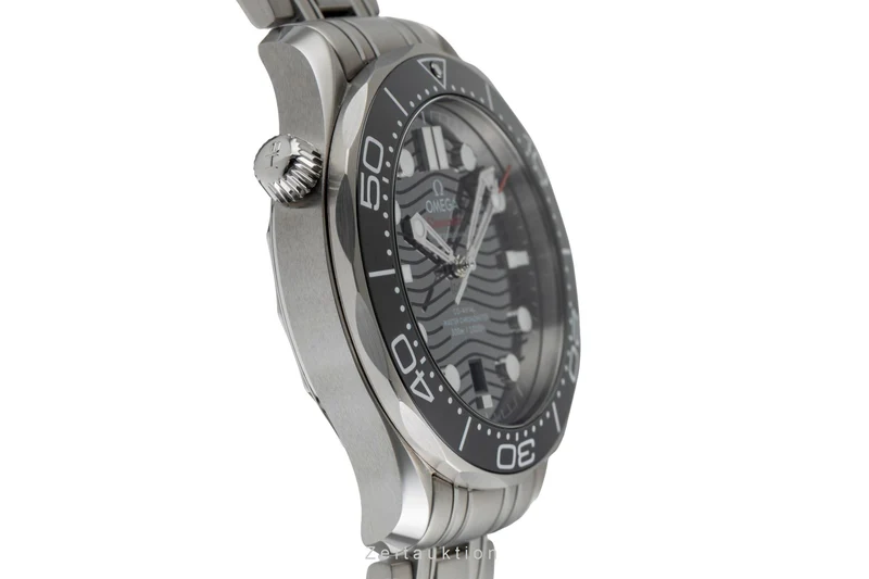 Omega Seamaster steel automatic men's watch 210.30.42.20.01.001 LP: 6500EUR [2504888]