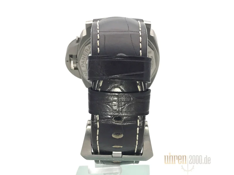 Panerai Luminor 8 Days Titanium PAM00562 aus 2018