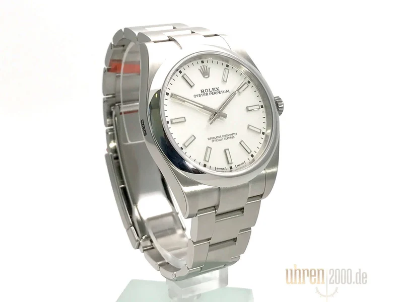 Rolex Oyster Perpetual 39 114300 Weiß