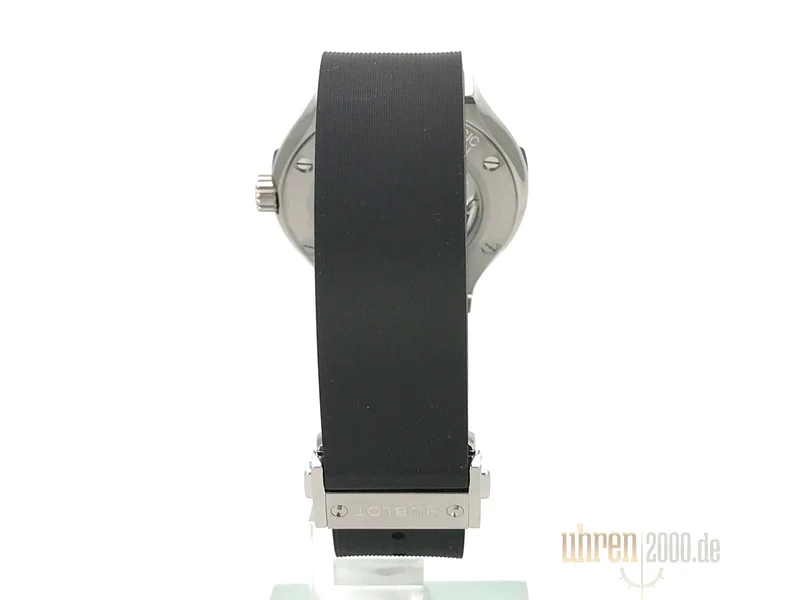 Hublot Classic Fusion Titanium 38 mm Racing Grey 565.NX.7071.RX