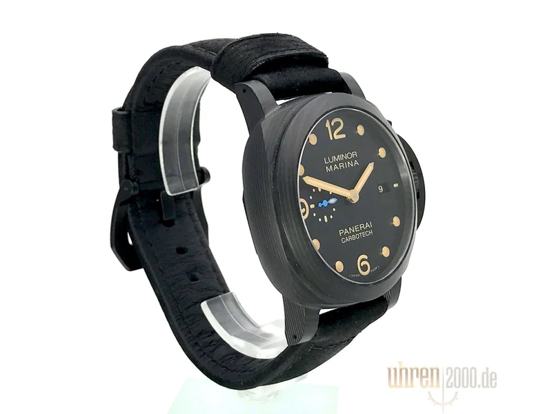 Panerai Luminor Marina 1950 Carbotech 3 Days Automatic PAM00661 aus 2017 D-Papiere