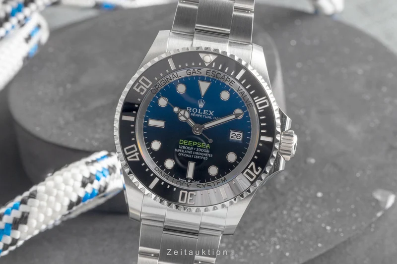 Rolex Sea-Dweller steel automatic men's watch 136660 LP: 0EUR [2504850]