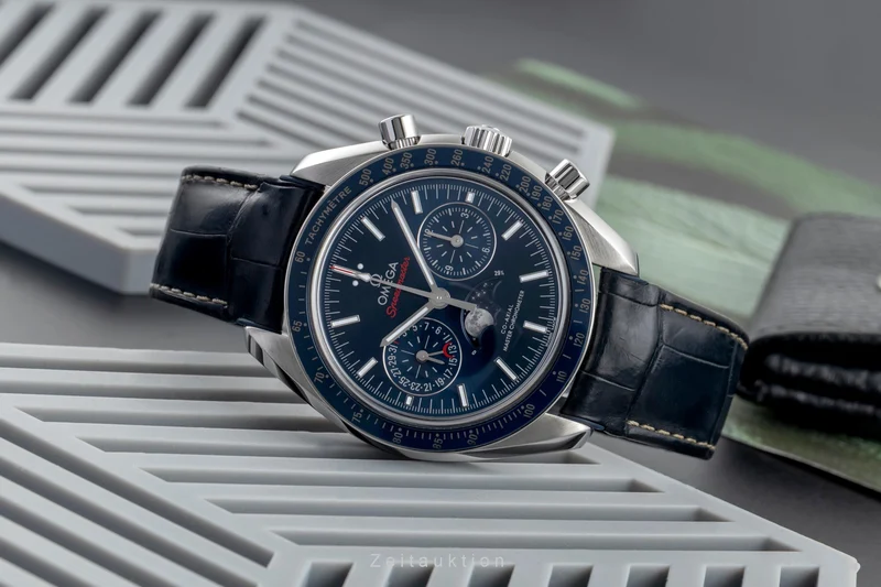 Omega Speedmaster chronograph steel automatic men's watch 304.33.44.52.03.001 LP: 12200EUR [2504721]