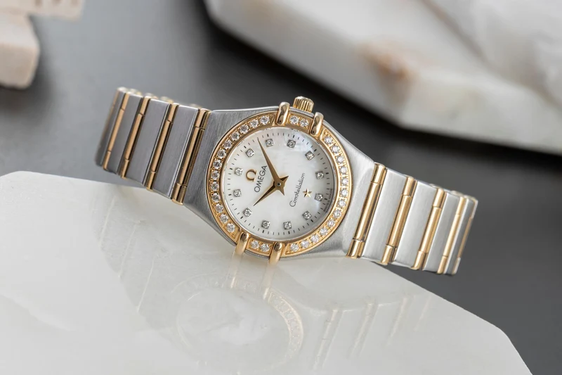 Omega Constellation steel / gold quartz women's watch 1267.75.00 LP: 10400EUR [2504312]