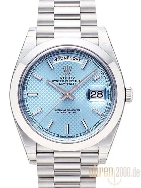 Rolex Day-Date 40 Platin 228206 Eisblau Diagonal Index