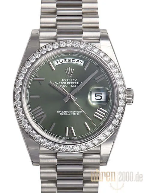 Rolex Day-Date 40 Weißgold 228349RBR Olive Römisch