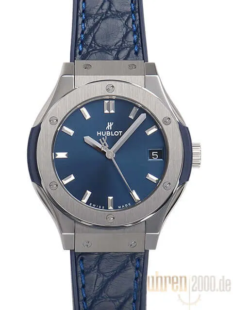 Hublot Classic Fusion Titanium Quarz 33 Blue 581.NX.7170.LR
