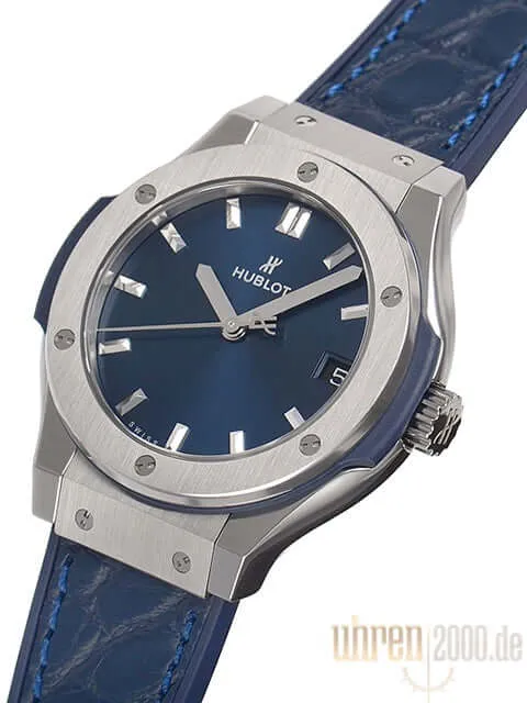 Hublot Classic Fusion Titanium Quarz 33 Blue 581.NX.7170.LR