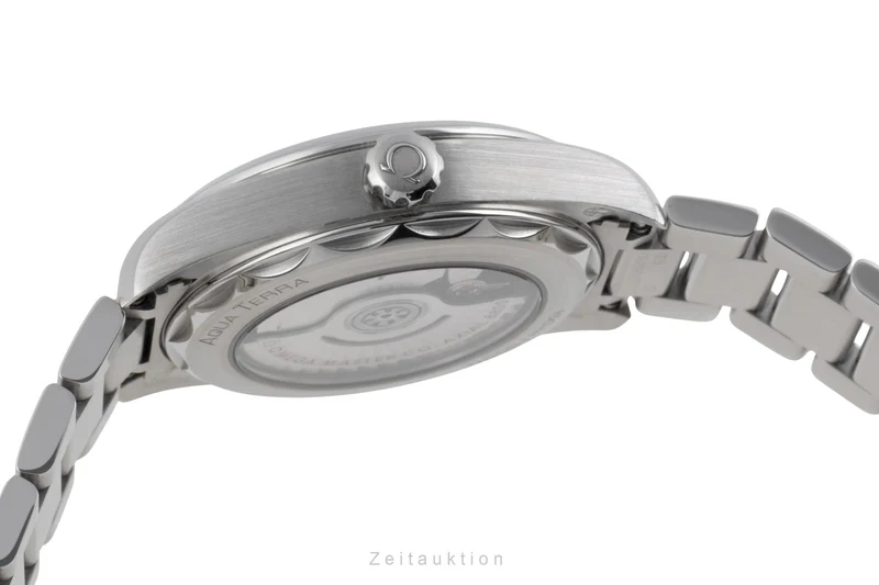 Omega Seamaster steel automatic men's watch 220.10.38.20.03.001 LP: 6800EUR [2504660]
