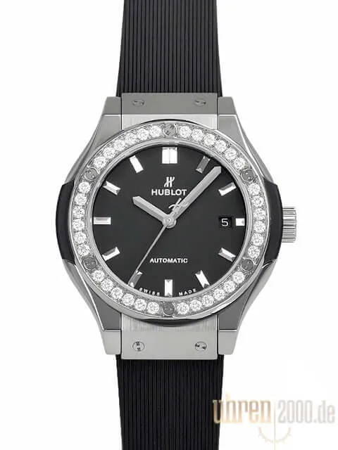 Hublot Classic Fusion 33 Titanium Diamonds 582.NX.1170.RX.1204