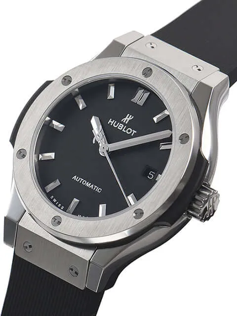 Hublot Classic Fusion 33 Titanium 582.NX.1170.RX
