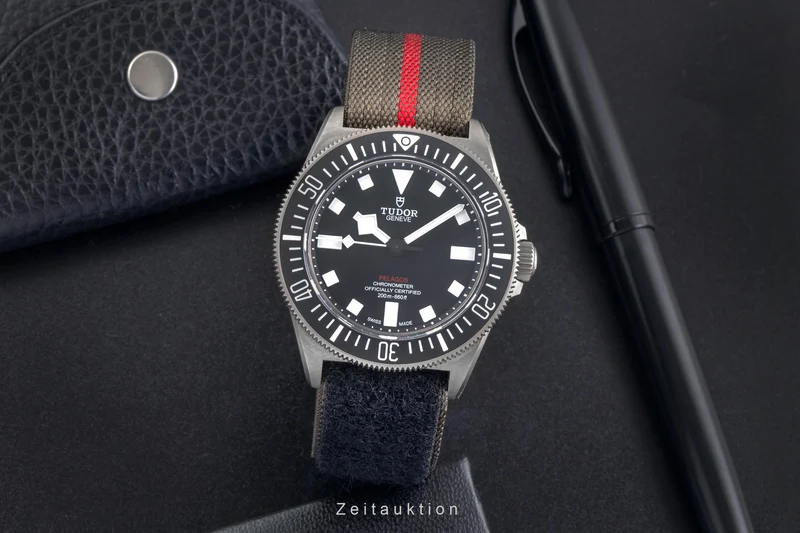Tudor Pelagos steel / titanium automatic men's watch 25717N LP: 4310EUR [2504516]