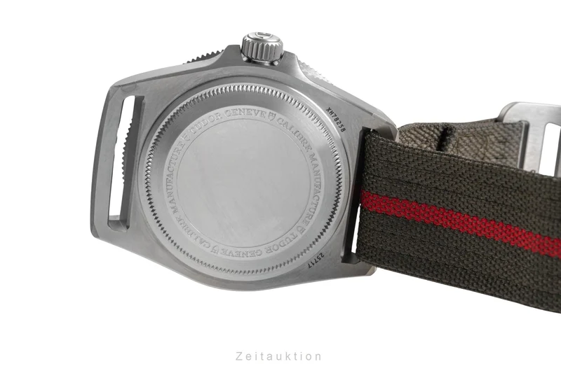 Tudor Pelagos steel / titanium automatic men's watch 25717N LP: 4310EUR [2504516]