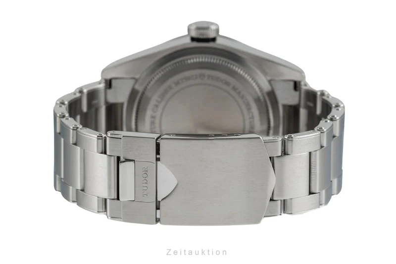 Tudor Black Bay steel automatic men's watch 79730 LP: 4580EUR [2503723]