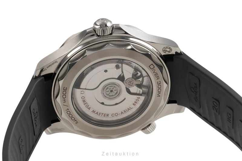 Omega Seamaster steel / titanium automatic unisex 210.32.42.20.06.002 LP: 6700EUR [2504544]