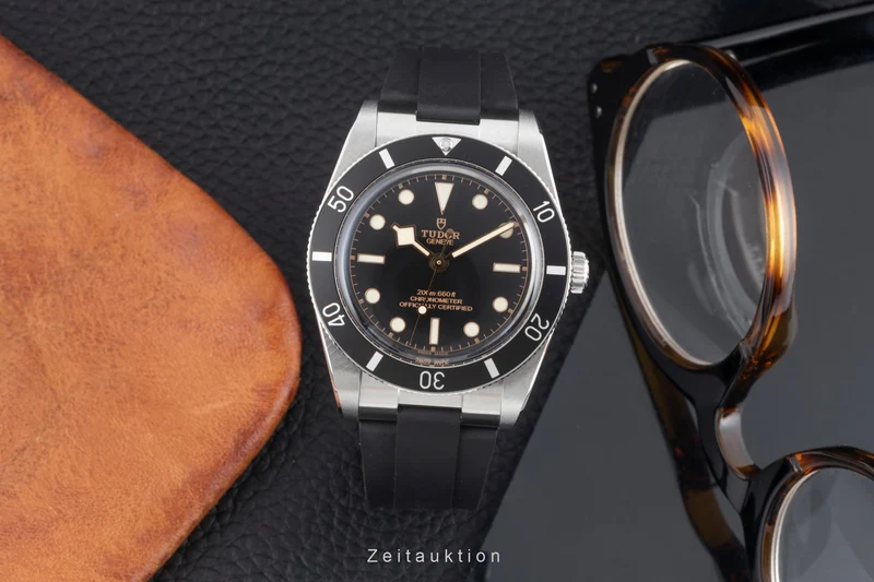 Tudor Black Bay steel automatic men's watch 79000N LP: 3830EUR [2504704]