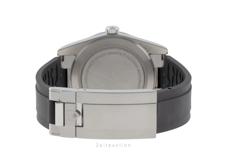 Tudor Black Bay steel automatic men's watch 79000N LP: 3830EUR [2504704]