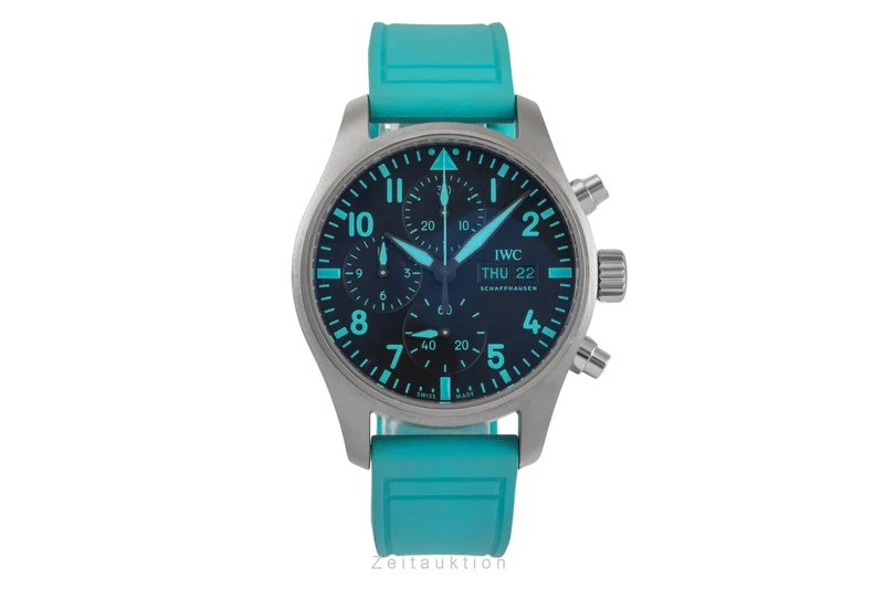 IWC Pilot chronograph titanium automatic men's watch IW388108 LP: 9000EUR [2504661]
