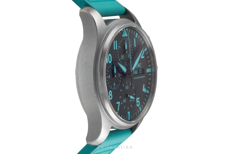 IWC Pilot chronograph titanium automatic men's watch IW388108 LP: 9000EUR [2504661]