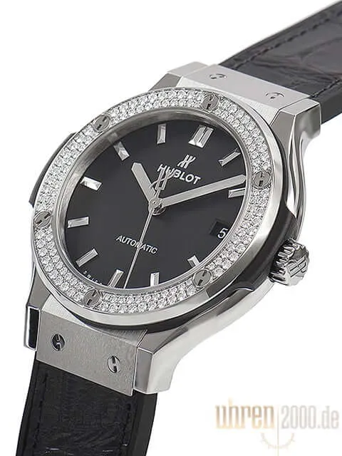 Hublot Classic Fusion 38 Titanium Diamonds 565.NX.1171.LR.1104