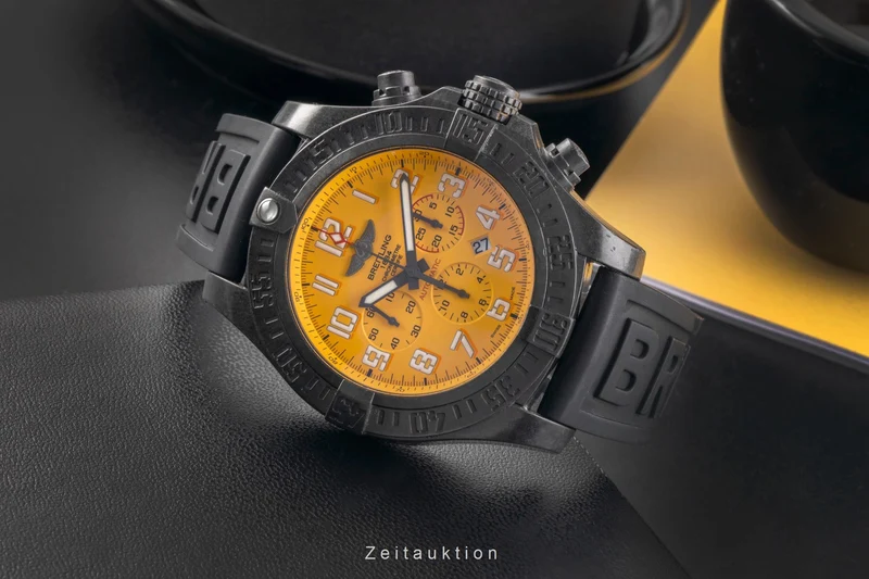 Breitling Avenger chronograph breitlight automatic men's watch XB0170E41I1W1 LP: 8150EUR [2504525]