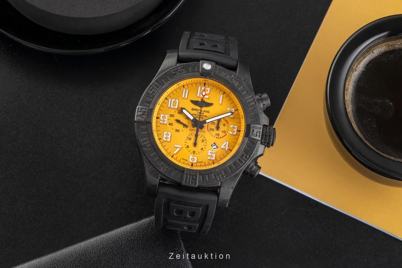 Breitling Avenger chronograph breitlight automatic men's watch XB0170E41I1W1 LP: 8150EUR [2504525]