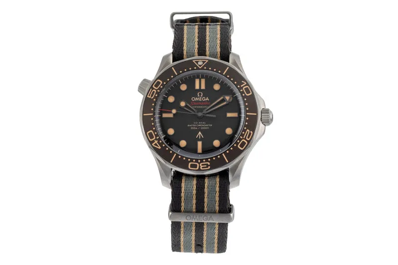Omega Seamaster titanium automatic men's watch 210.92.42.20.01.001 LP: 9700EUR [2504450]