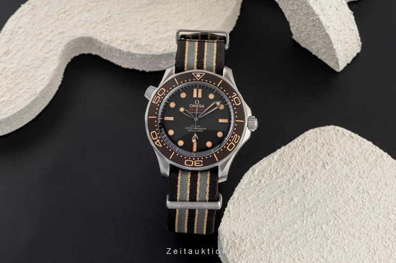 Omega Seamaster titanium automatic men's watch 210.92.42.20.01.001 LP: 9700EUR [2504450]