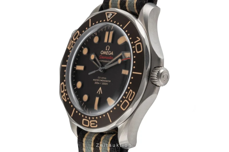 Omega Seamaster titanium automatic men's watch 210.92.42.20.01.001 LP: 9700EUR [2504450]