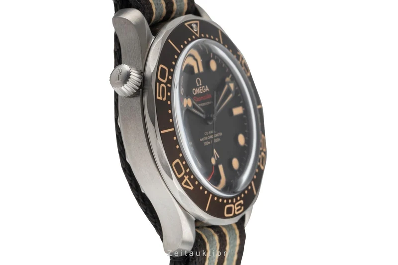 Omega Seamaster titanium automatic men's watch 210.92.42.20.01.001 LP: 9700EUR [2504450]