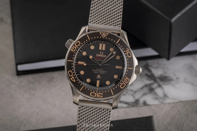 Omega Seamaster titanium automatic men's watch 210.90.42.20.01.001 LP: 10900EUR [2504062]