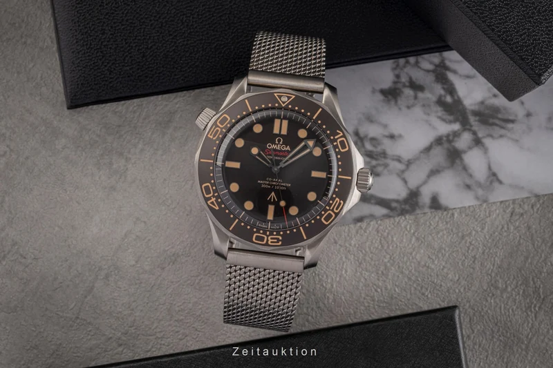 Omega Seamaster titanium automatic men's watch 210.90.42.20.01.001 LP: 10900EUR [2504062]