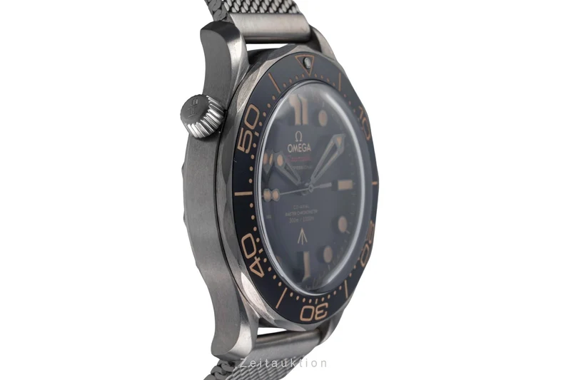Omega Seamaster titanium automatic men's watch 210.90.42.20.01.001 LP: 10900EUR [2504062]