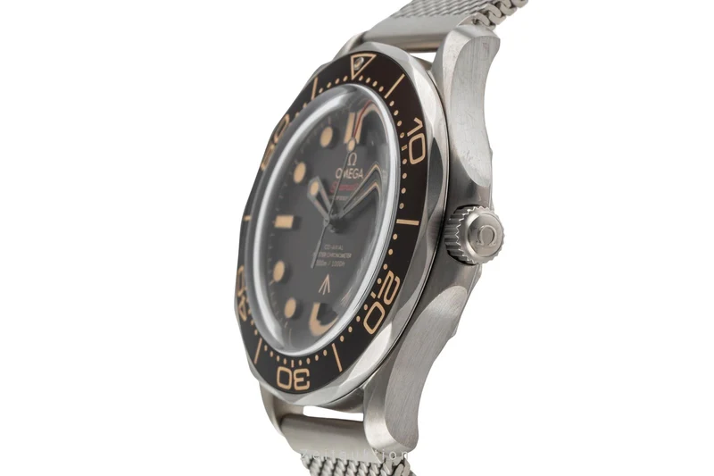 Omega Seamaster titanium automatic men's watch 210.90.42.20.01.001 LP: 10900EUR [2504414]