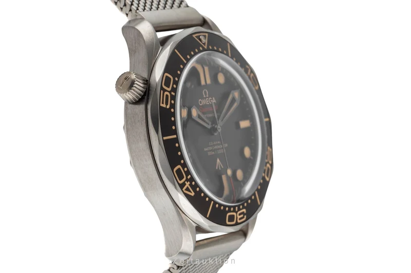 Omega Seamaster titanium automatic men's watch 210.90.42.20.01.001 LP: 10900EUR [2504414]