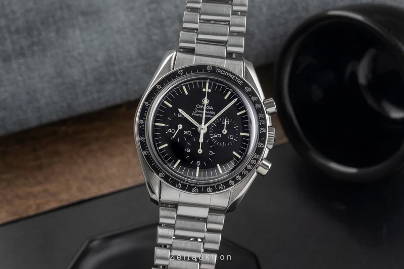 Omega Speedmaster Moonwatch chronograph steel manual winding men's watch 145.022 [2503777]
