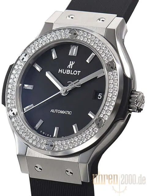 Hublot Classic Fusion Titanium 38 Diamonds 565.NX.1171.RX.1104