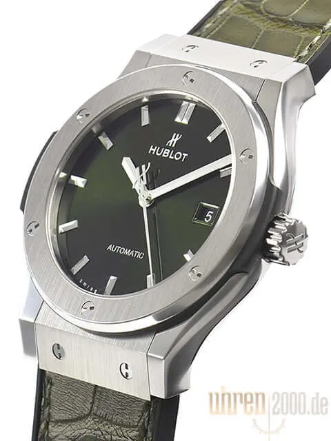 Hublot Classic Fusion Titanium 42 Green 542.NX.8970.LR