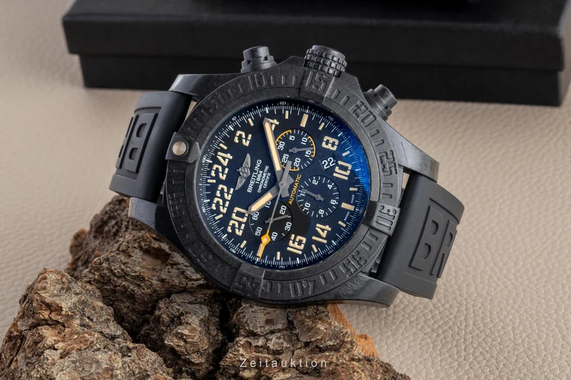 Breitling Avenger chronograph breitlight automatic men's watch XB12101A/BF46 [2504461]