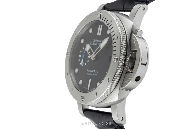 Panerai Submersible steel automatic men's watch PAM00682 [2502804]