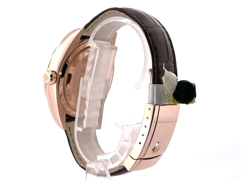 Rolex Sky-Dweller 326135 Everose-Gold Rhodium