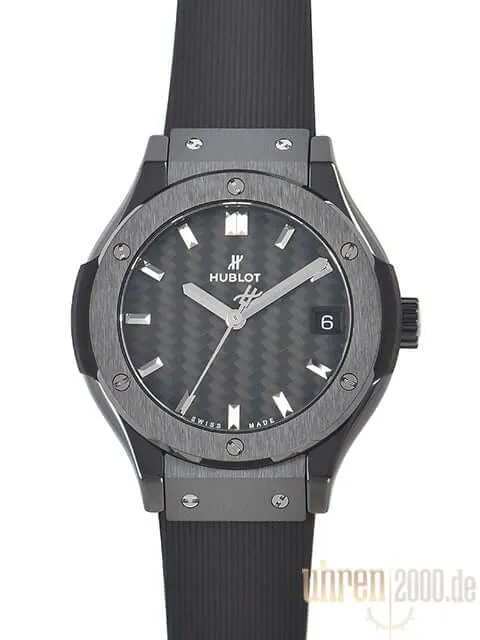Hublot Classic Fusion Quarz 33 Black Magic 581.CM.1771.RX