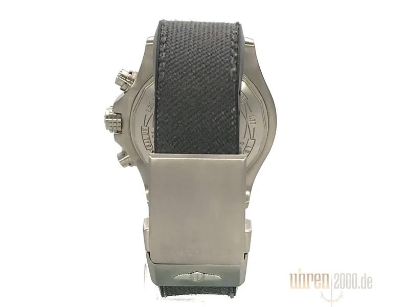 Breitling Avenger Bandit Chronograph E1338310.M534.253S.E20DSA.2 aus 2017