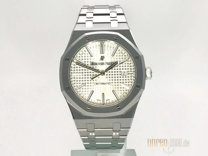 Audemars Piguet AP Royal Oak 15400ST.OO.1220ST.02 aus 2017