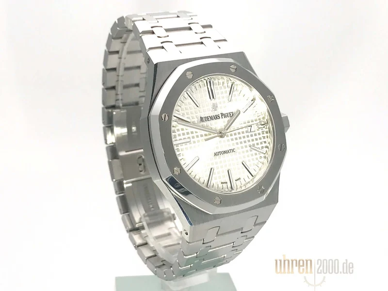 Audemars Piguet AP Royal Oak 15400ST.OO.1220ST.02 aus 2017