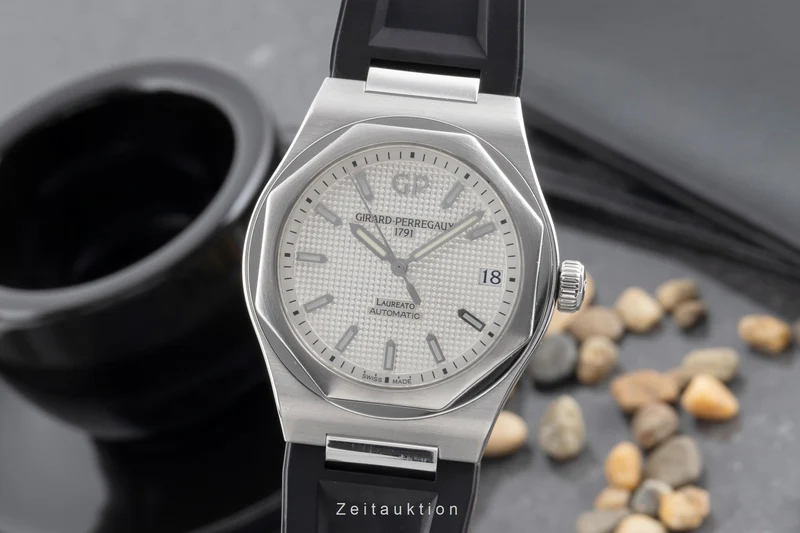 Girard Perregaux Laureato steel automatic men's watch 81010-11-131-BB6A [2503807]