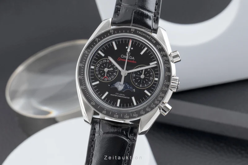 Omega Speedmaster chronograph steel automatic men's watch 304.33.44.52.01.001 LP: 12200EUR [2502994]