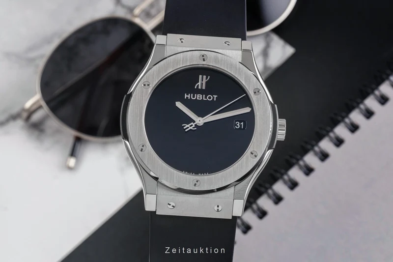 Hublot Classic Fusion titanium automatic men's watch 511.NX.1270.RX.MDM40 LP: 7900EUR Limited [2400203]