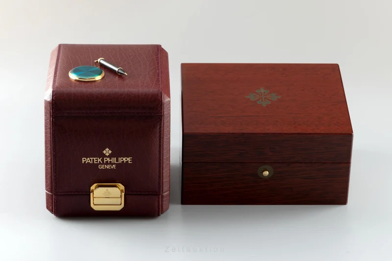Patek Philippe Perpetual Calendar chronograph 18 ct gold manual winding men's watch 3970/2 [2203229]