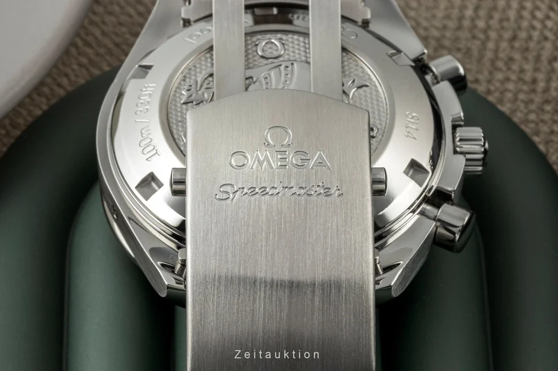 Omega Speedmaster chronograph steel automatic men's watch 326.30.40.50.02.001 LP: 6100EUR [2401241]